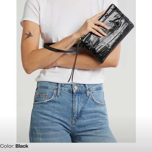 HOBO Waver Leather Zip Pouch Clutch (Black)